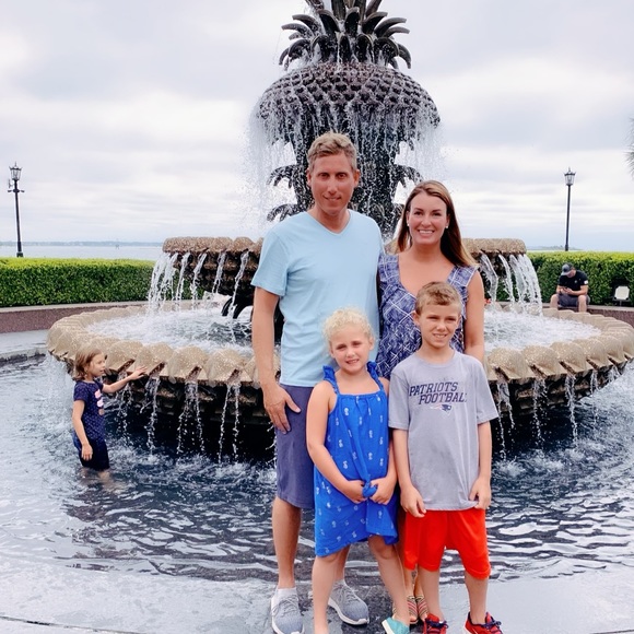 Meet your Posher, Elizabeth - Picture 2 of 7